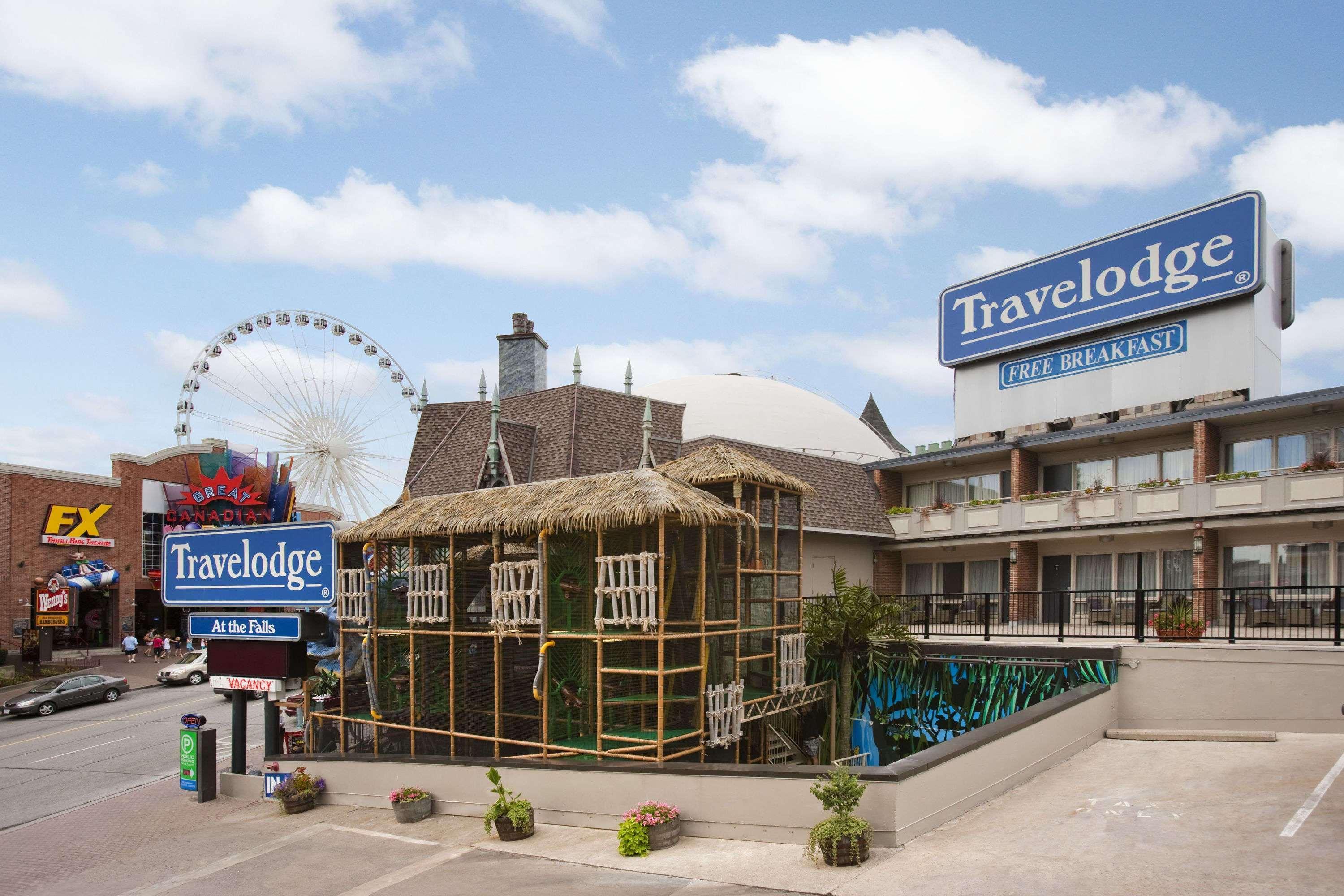 Travelodge By Wyndham Niagara Falls At The Falls Экстерьер фото